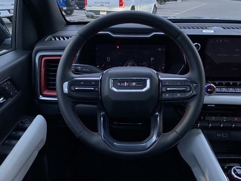 Used 2025 GMC Canyon AT4 w/ AT4X Package image 29