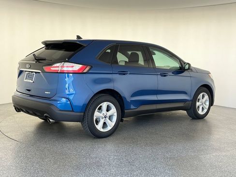 Used 2020 Ford Edge SE w/ Cargo Accessory Package AWD/4WD image 3