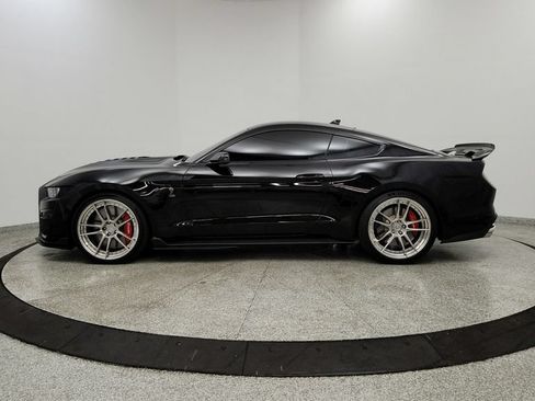 Used 2020 Ford Mustang Shelby GT500 w/ Technology Package RWD image 2
