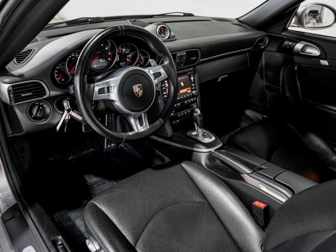 Used 2011 Porsche 911 Targa 4 image 9