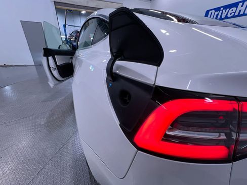 Used 2020 Tesla Model 3 Long Range AWD/4WD image 39