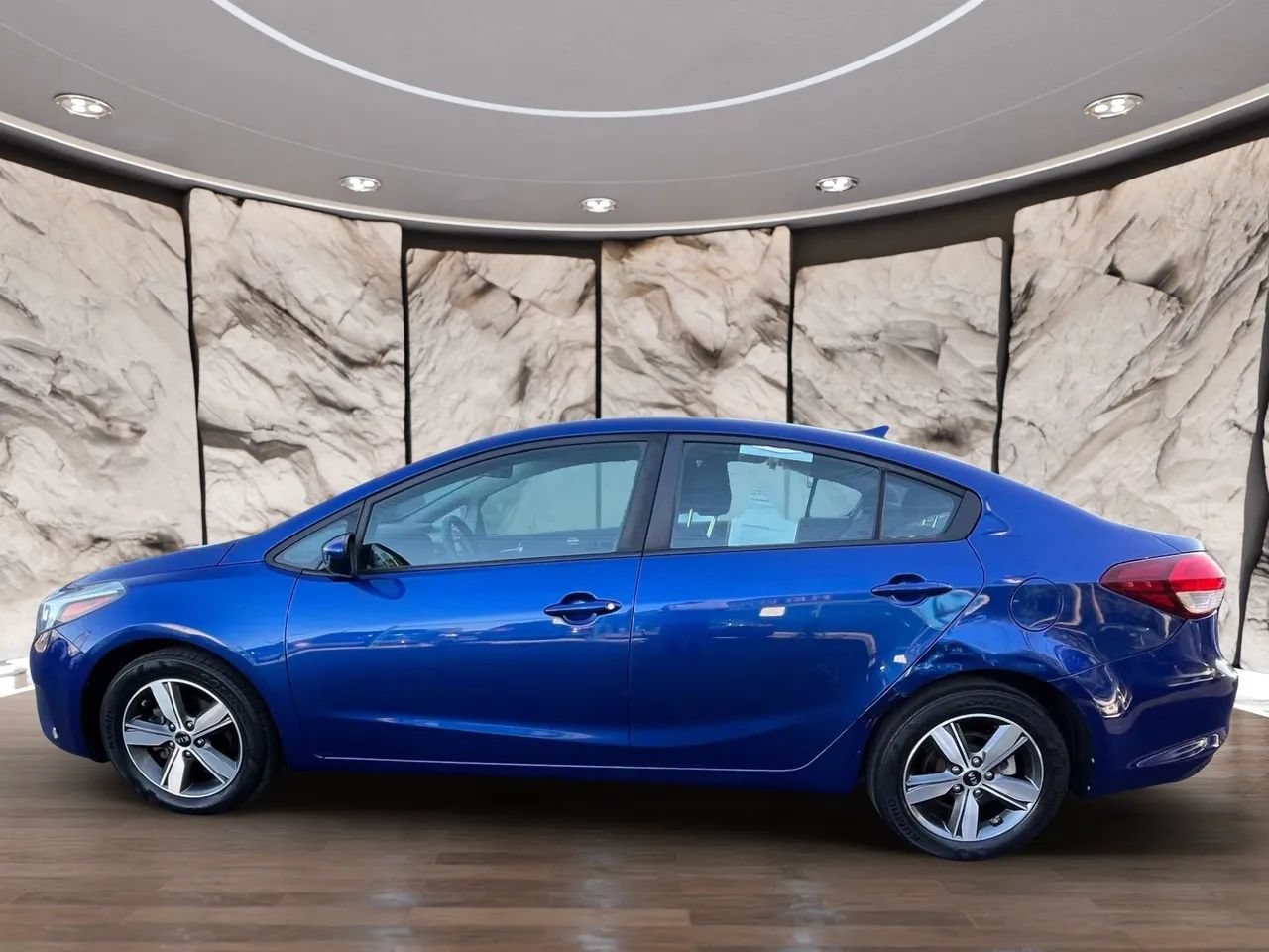 Used 2018 Kia Forte LX w/ LX Popular Package FWD image 4