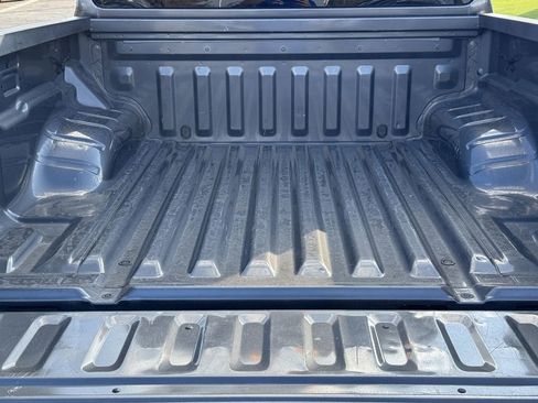 Used 2022 Nissan Frontier SV image 10