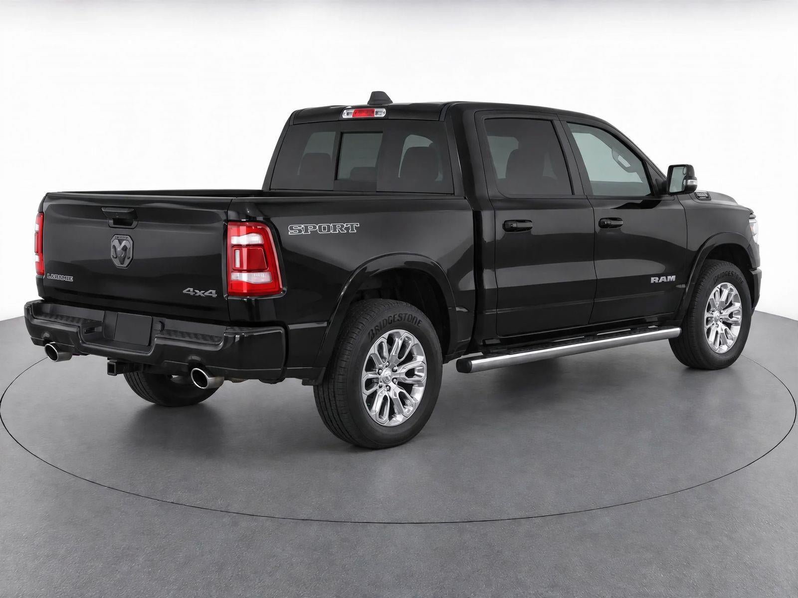 Used 2023 RAM 1500 Laramie AWD/4WD image 33