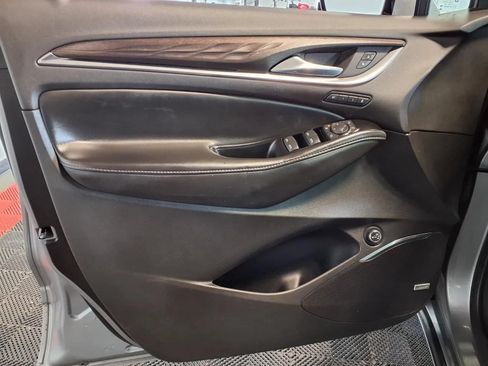 Used 2023 Buick Enclave Avenir w/ Avenir Technology Package AWD/4WD image 19