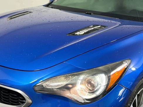 Used 2019 Kia Stinger RWD image 11
