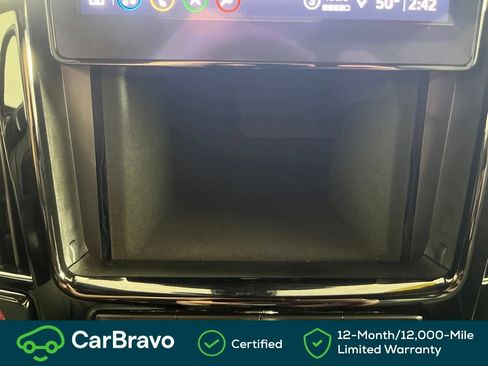 Used 2023 Chevrolet Traverse RS AWD/4WD image 26