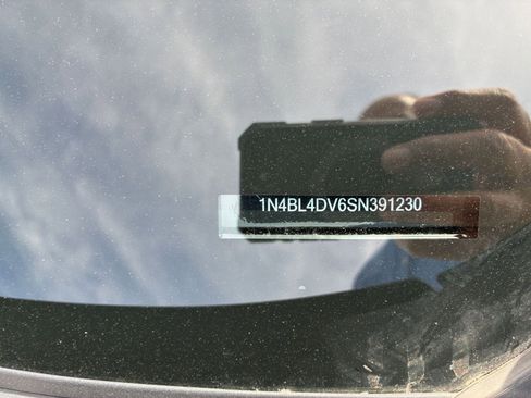 Used 2025 Nissan Altima 2.5 SV FWD image 23