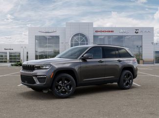 New 2025 Jeep Grand Cherokee Limited w/ Black Appearance Package AWD/4WD video 2