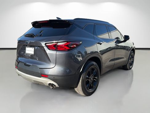 Used 2022 Chevrolet Blazer LT w/ Sound & Technology Package FWD image 3