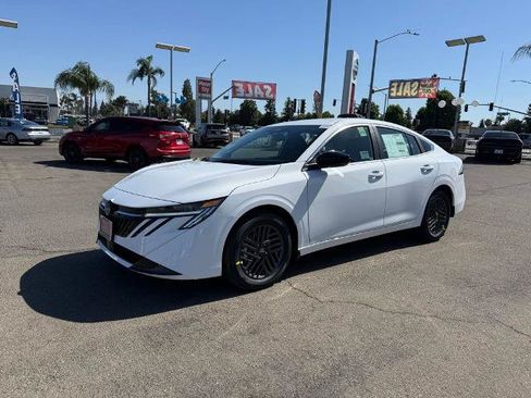 New 2026 Nissan Sentra SV w/ SV Convenience Package FWD image 3