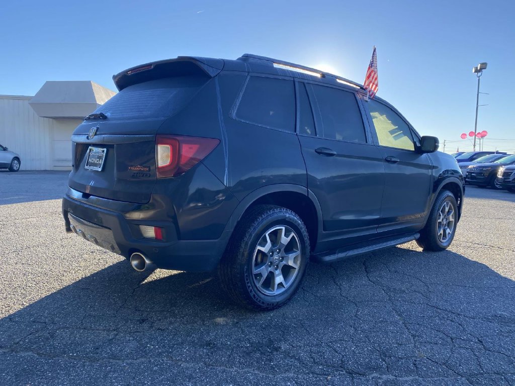 Used 2023 Honda Passport TrailSport image 5