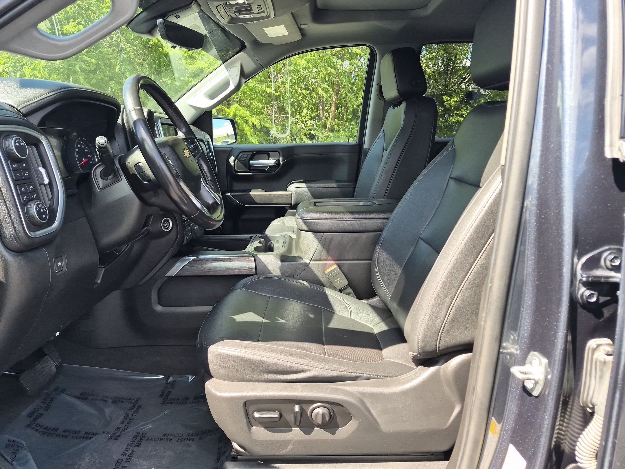Certified 2021 Chevrolet Silverado 1500 LTZ w/ LTZ Premium Package AWD/4WD image 27
