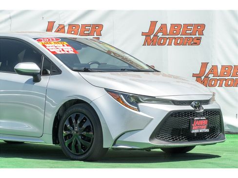 Used 2022 Toyota Corolla LE w/ Carpet Mat Package (TMS) FWD image 33