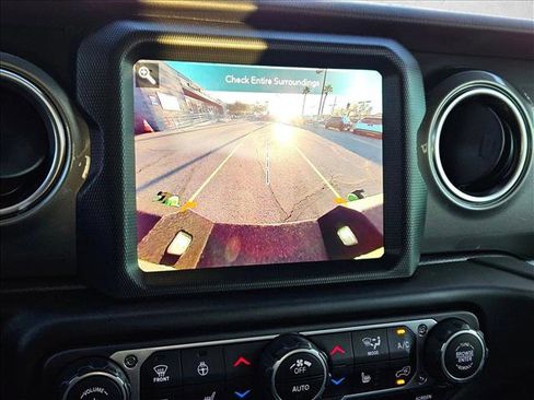 Used 2023 Jeep Gladiator Overland w/ LED Lighting Group image 13