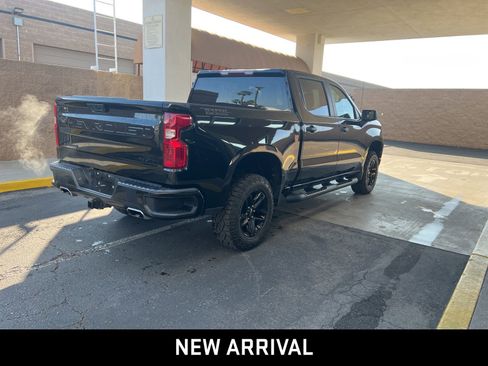 Certified 2022 Chevrolet Silverado 1500 Custom Trail Boss w/ Midnight Edition image 5