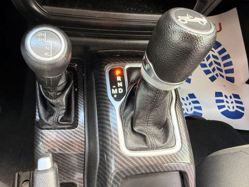 Used 2019 Jeep Wrangler Unlimited Sport S image 16