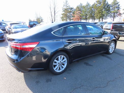 Used 2015 Toyota Avalon XLE image 4
