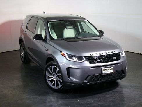 Used 2023 Land Rover Discovery Sport SE image 7