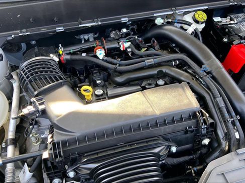 Used 2025 Ford Maverick XLT w/ Equipment Group 302A image 31