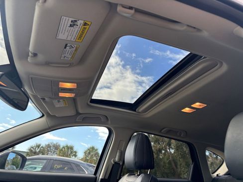 Used 2025 MAZDA CX-5 AWD 2.5 S w/ Preferred Package image 31