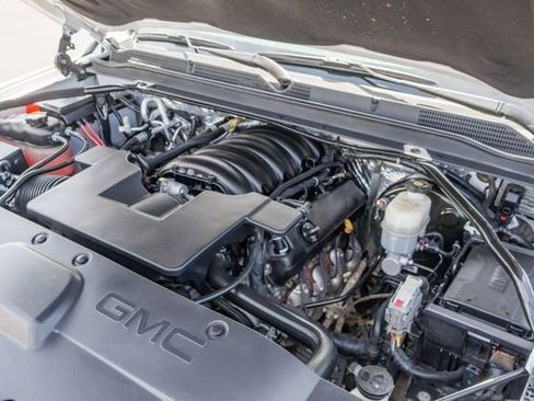 Used 2018 GMC Yukon Denali w/ Open Road Package AWD/4WD image 12