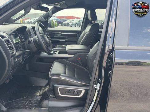 Used 2023 RAM 1500 Laramie AWD/4WD image 12
