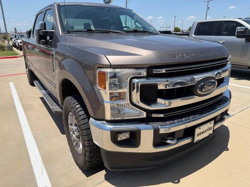 Used 2020 Ford F350 XLT w/ XLT Premium Package AWD/4WD image 12
