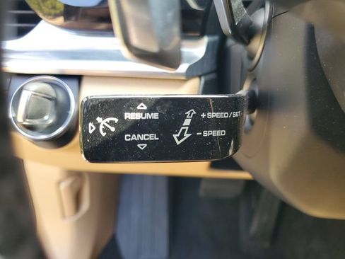 Used 2020 Porsche Panamera 4 AWD/4WD image 24