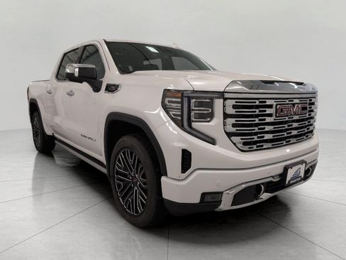 Used 2024 GMC Sierra 1500 Denali AWD/4WD image 2