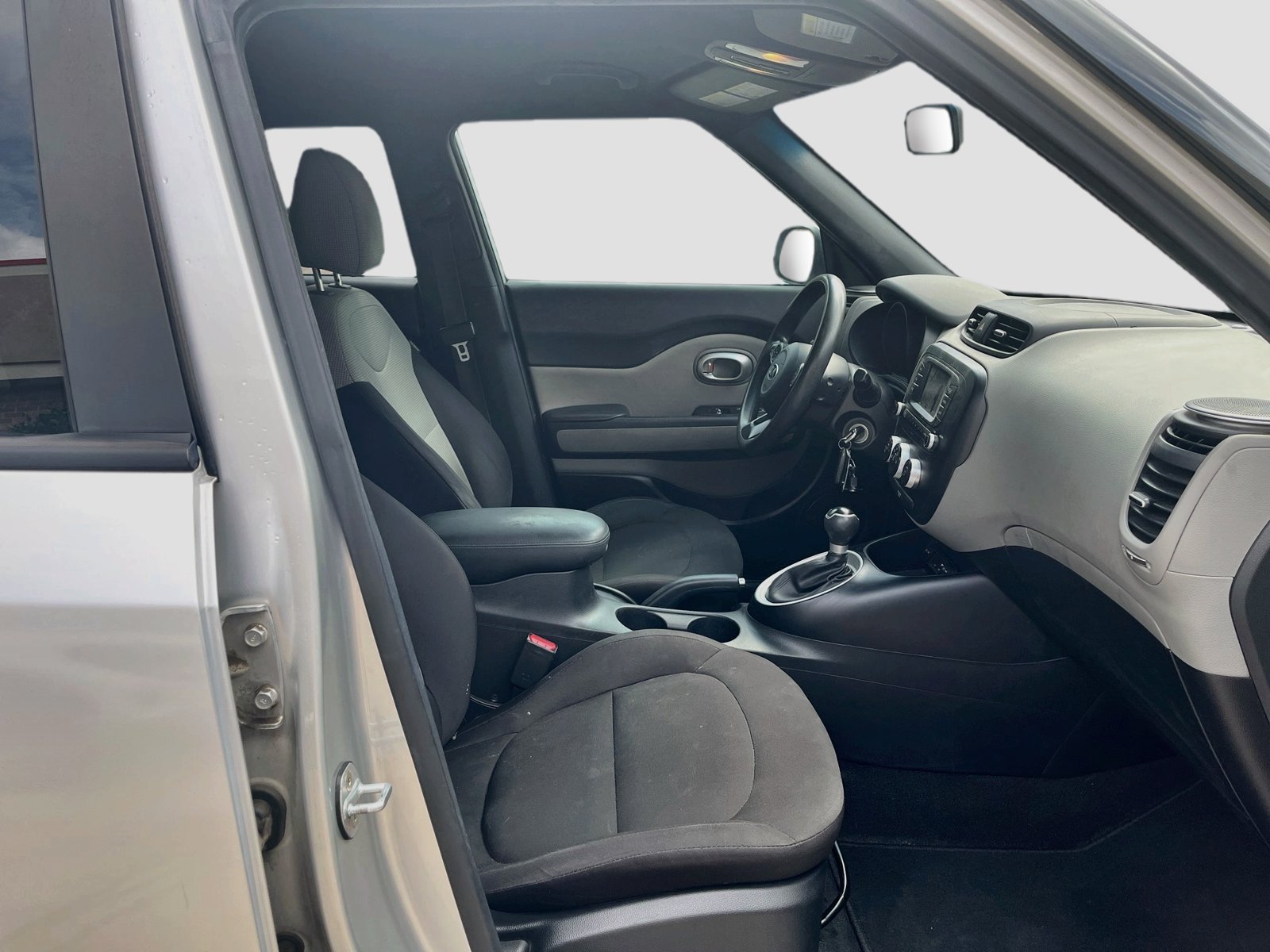 Used 2018 Kia Soul FWD image 25