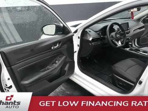 Used 2025 Nissan Altima 2.5 SV FWD image 27
