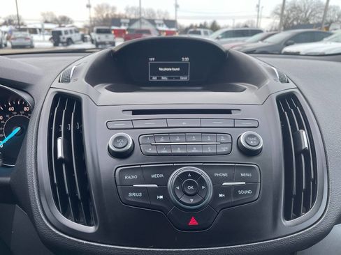 Used 2018 Ford Escape SE image 17