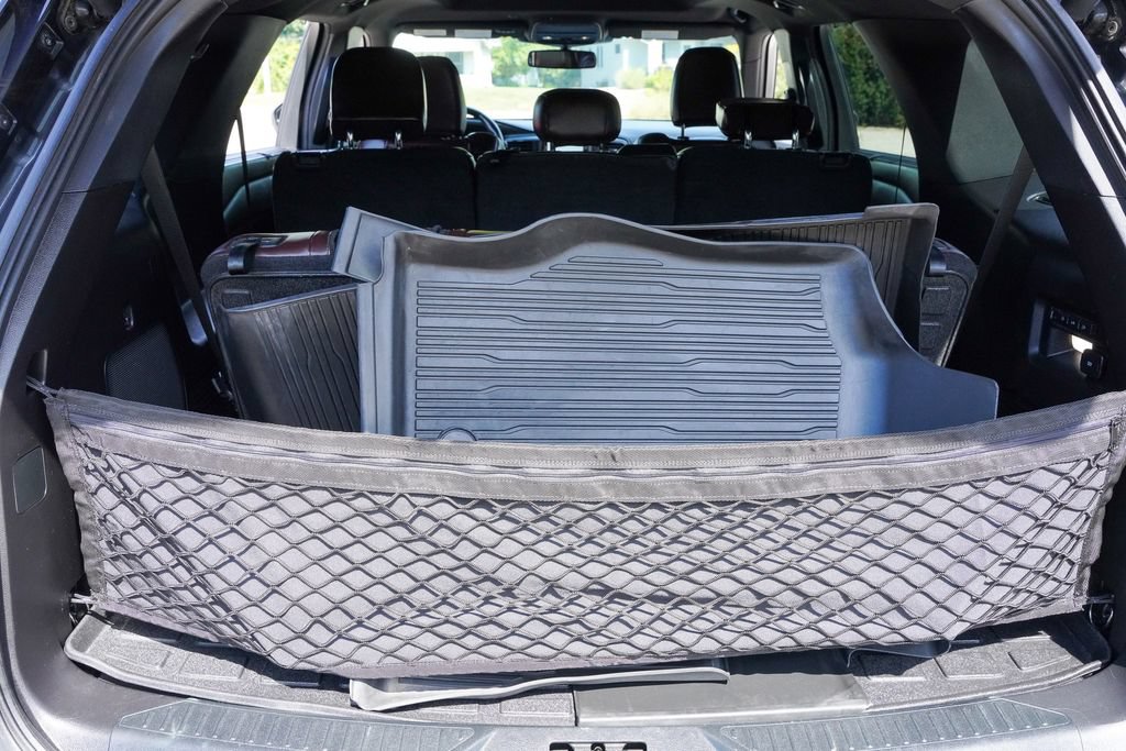 Used 2020 Ford Explorer Platinum w/ Premium Technology Package AWD/4WD image 35