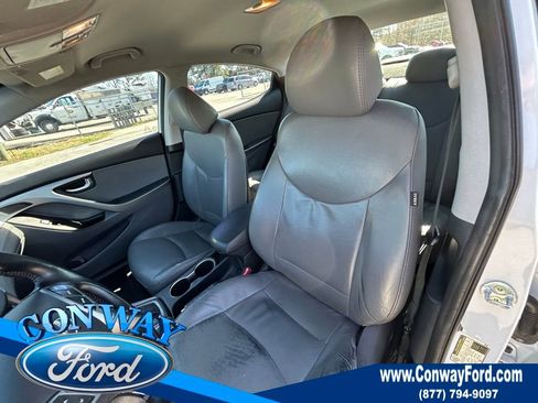 Used 2016 Hyundai Elantra Limited image 27