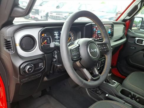 Used 2024 Jeep Wrangler Sport AWD/4WD image 17