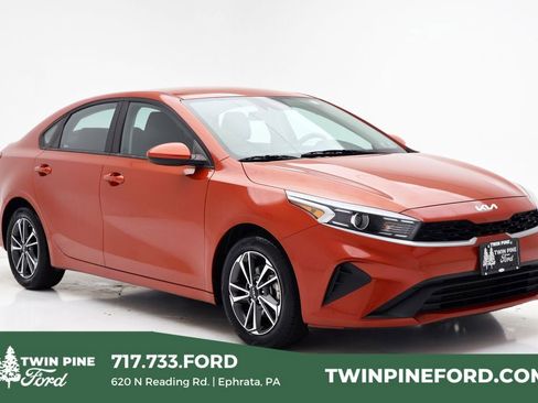 Used 2023 Kia Forte LXS image 1