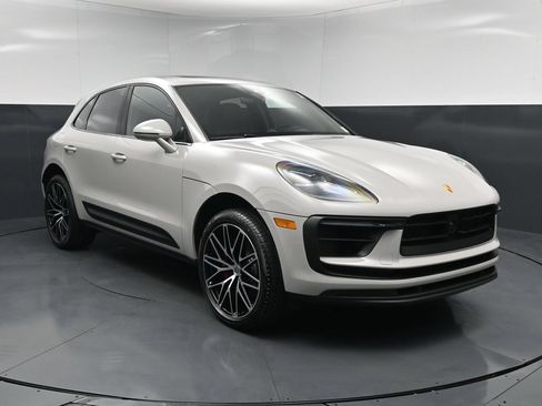 New 2026 Porsche Macan S AWD/4WD image 12