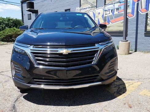 Used 2024 Chevrolet Equinox LT AWD/4WD image 2