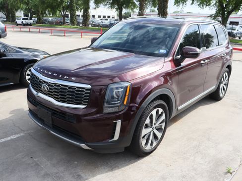 Used 2020 Kia Telluride S image 3