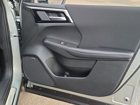New 2026 Mitsubishi Outlander ES FWD image 30