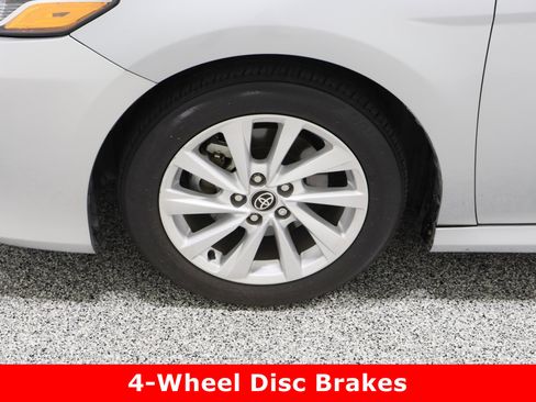 Used 2024 Toyota Camry LE image 11