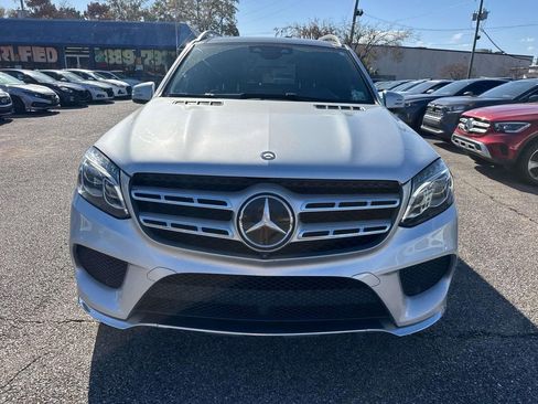 Used 2017 Mercedes-Benz GLS 550 4MATIC image 2