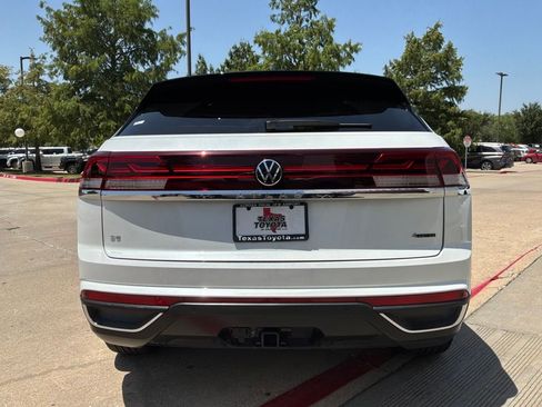 Used 2026 Volkswagen Atlas Cross Sport SE FWD image 7