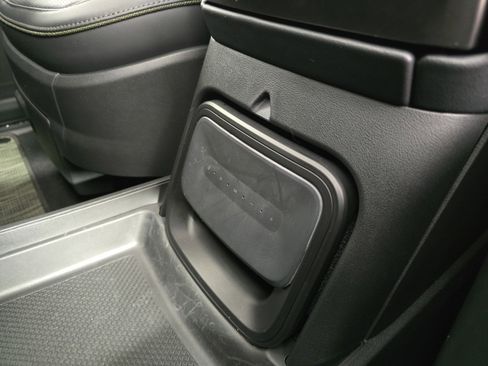Used 2024 Rivian R1S Adventure AWD/4WD image 33