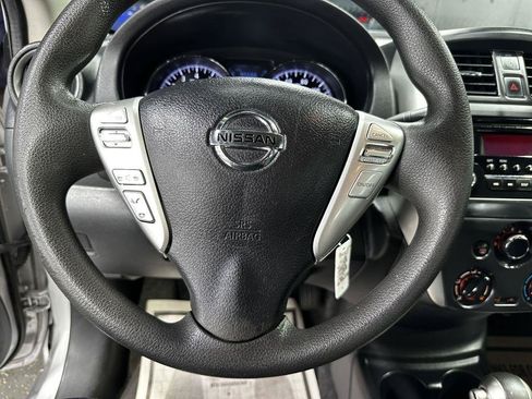 Used 2016 Nissan Versa SV FWD image 14