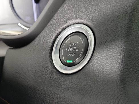 Used 2022 Cadillac XT4 Sport w/ Enhanced Visibility Package FWD image 31