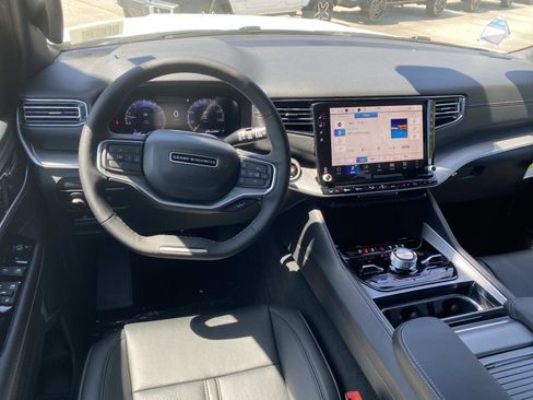 New 2026 Jeep Grand Wagoneer 4WD image 12