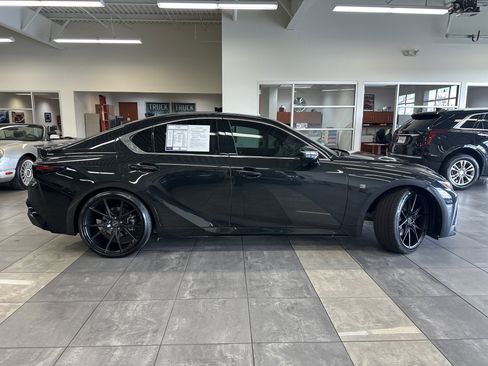 Used 2025 Lexus IS 350 F Sport image 11