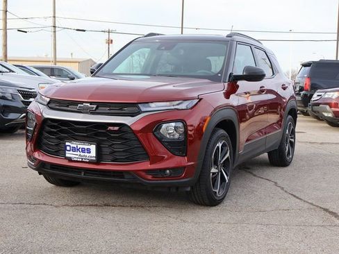 Used 2023 Chevrolet TrailBlazer RS w/ Sun and Liftgate Package image 3